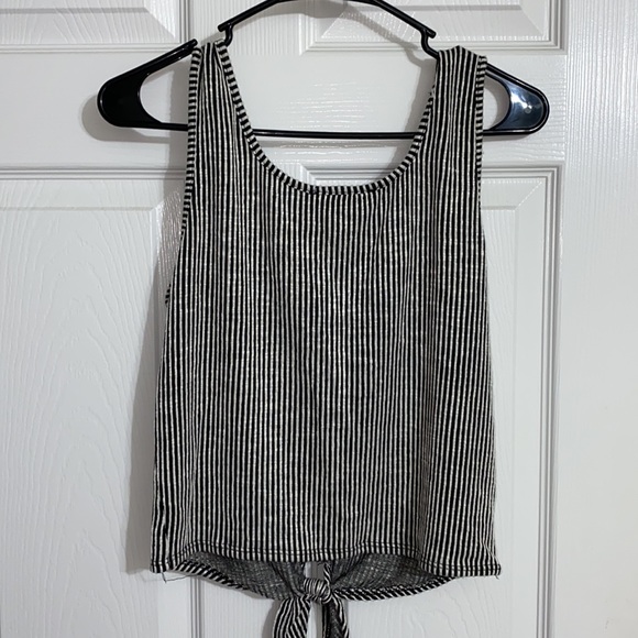 Black & white striped tip. Size L - Picture 2 of 3